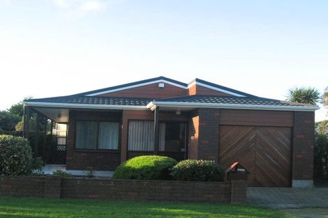 Photo of property in 7b&c Nathan Avenue, Paraparaumu Beach, Paraparaumu, 5032