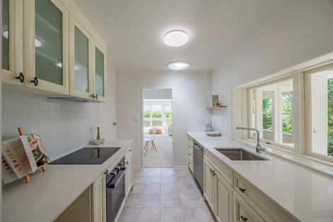 Photo of property in 2/89 Diana Drive, Glenfield, Auckland, 0627
