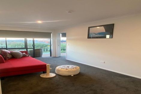 Photo of property in 28 Walter Lawry Road, Paerata, Pukekohe, 2124
