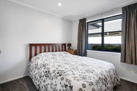 Photo of property in 9 Huetu Place, Bell Block, New Plymouth, 4312