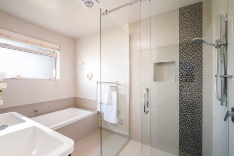 Photo of property in 4 Loeb Place, Rolleston, 7614