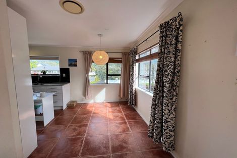 Photo of property in 1/42 Gatman Street, Birkdale, Auckland, 0626