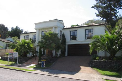 Photo of property in 2/27 Penguin Drive, Murrays Bay, Auckland, 0630
