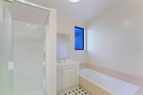 Photo of property in 37 Matai Street, Waikanae, 5036