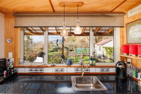 Photo of property in 376 Pohangina Road, Ashhurst, 4884