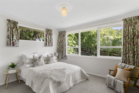 Photo of property in 18 Voltaire Street, Karori, Wellington, 6012