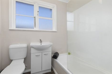 Photo of property in 4 Mayo Grove, Naenae, Lower Hutt, 5011