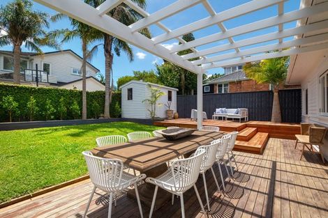 Photo of property in 40 Ngataringa Road, Devonport, Auckland, 0624