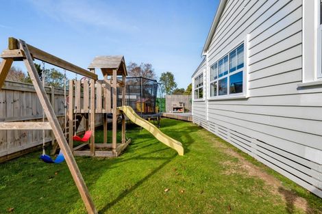 Photo of property in 19 Rosalind Street, Stratford, 4332