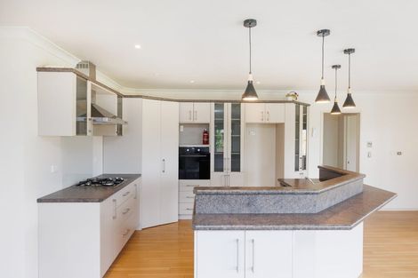 Photo of property in 186 Pacific Drive, Fitzherbert, Palmerston North, 4410