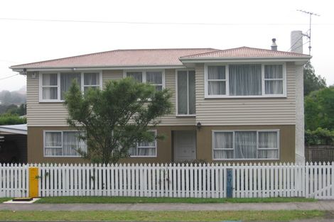 Photo of property in 9 Kaurilands Road, Titirangi, Auckland, 0604