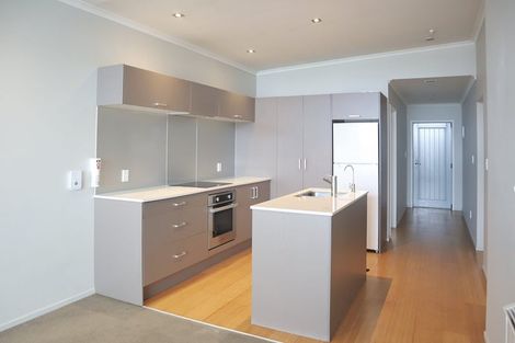 Photo of property in 302/277 Maunganui Road, Mount Maunganui, 3116
