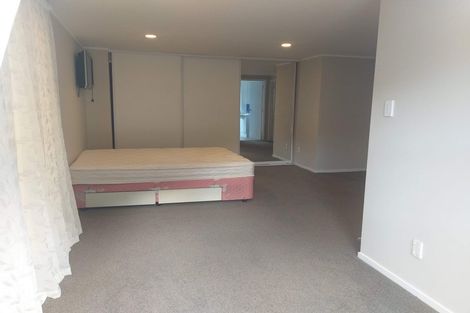 Photo of property in 25 Beulah Avenue, Rothesay Bay, Auckland, 0630