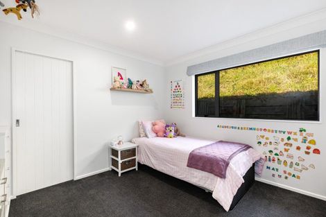 Photo of property in 14 Gennaker Lane, Whitby, Porirua, 5024