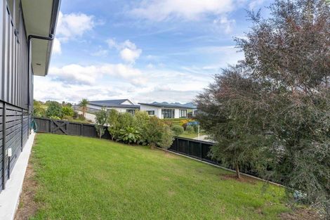 Photo of property in 5 Manatu Close, Whangamata, 3691