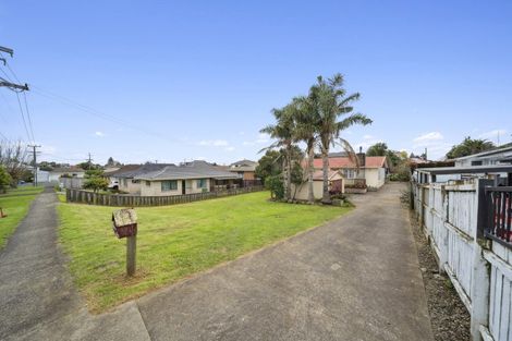 Photo of property in 4 Grande Vue Road, Papatoetoe, Auckland, 2025