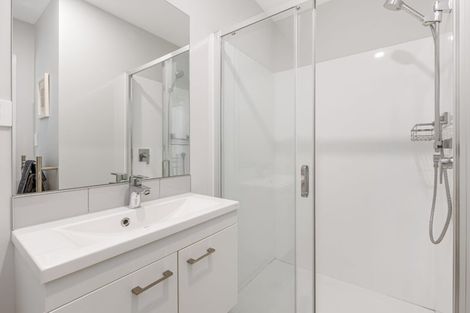 Photo of property in 8/3 Fairdale Place, Birkdale, Auckland, 0626