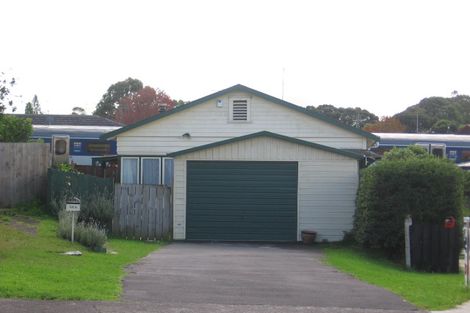 Photo of property in 24a Tahi Terrace, Glen Eden, Auckland, 0602