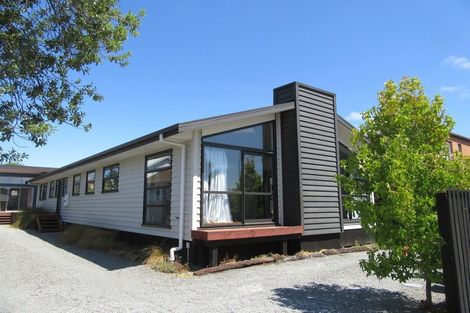 Photo of property in 77 Peverel Street, Riccarton, Christchurch, 8041