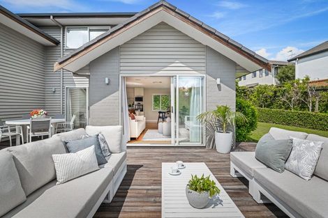 Photo of property in 5 Mural Place, Greenhithe, Auckland, 0632