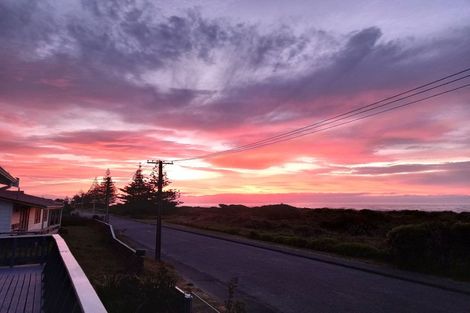 Photo of property in 2a Marine Parade, Otaki Beach, Otaki, 5512