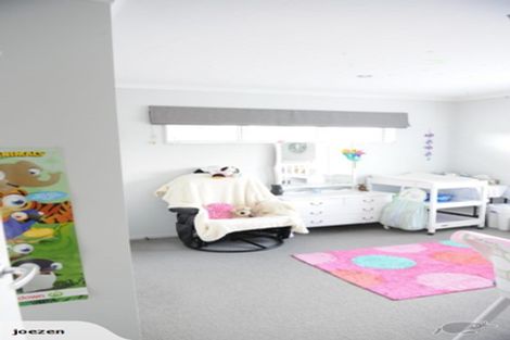 Photo of property in 11 Fountain Avenue, Karaka, Papakura, 2113