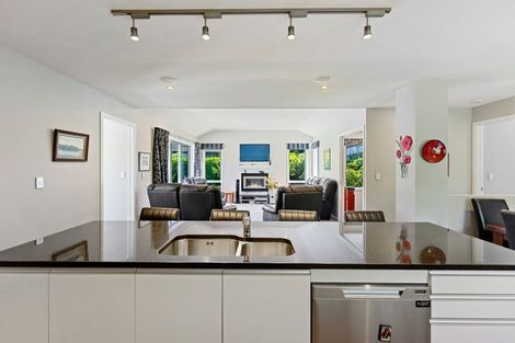 Photo of property in 23 Petrel Close, Paraparaumu Beach, Paraparaumu, 5032