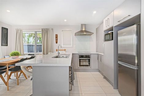 Photo of property in 6a Cargill Place, Richmond, Christchurch, 8013