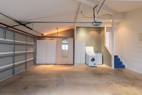 Photo of property in 11 Gray Crescent, Torbay, Auckland, 0630