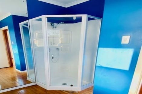 Photo of property in 14 Lanigan Street, Birkdale, Auckland, 0626