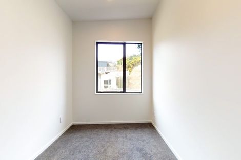 Photo of property in 12/62u Spenmoor Street, Newlands, Wellington, 6037