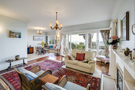 Photo of property in 130 Thompson Road, Bluff Hill, Napier, 4110