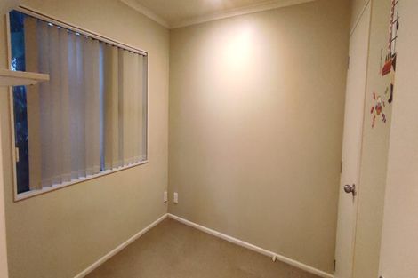 Photo of property in 40 Reid Road, New Lynn, Auckland, 0600