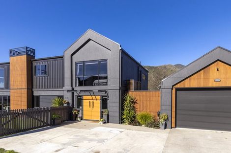 Photo of property in 15 Beach Road, Waikawa, Picton, 7220