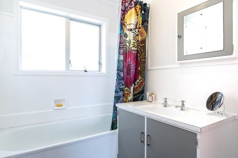 Photo of property in 2/46 Jellicoe Road, Manurewa, Auckland, 2102