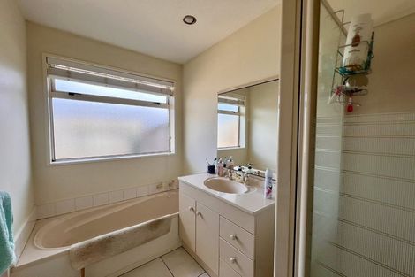 Photo of property in 23 Lansbury Avenue, Strowan, Christchurch, 8052