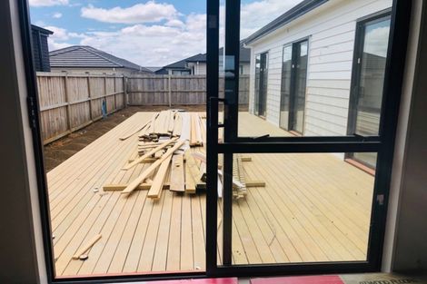 Photo of property in 8 Maxwell Road, Pukekohe, 2120