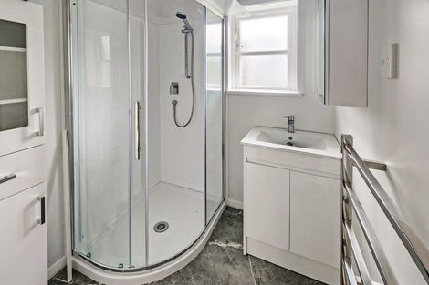 Photo of property in 52 Bell Road, Waiwhetu, Lower Hutt, 5010