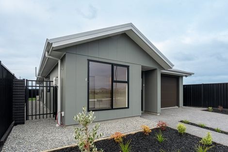 Photo of property in 32 Mcgarry Drive, Kaiapoi, 7630