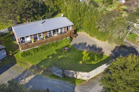 Photo of property in 1 Cross Street, Raglan, 3225