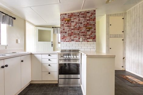 Photo of property in 12 Ormond Street, Woodville, 4920