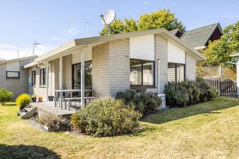 Photo of property in 2/24 Durham Drive, Havelock North, 4130