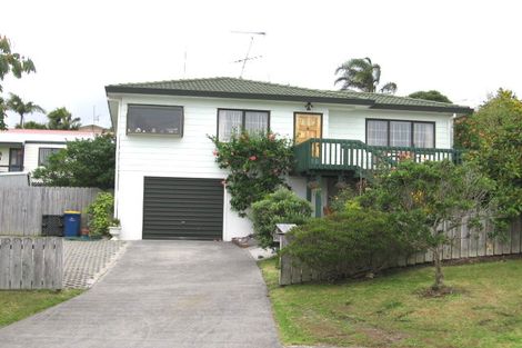 Photo of property in 12 Ebony Place, Massey, Auckland, 0614