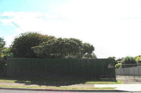Photo of property in 6 Beverly Place, New Lynn, Auckland, 0600