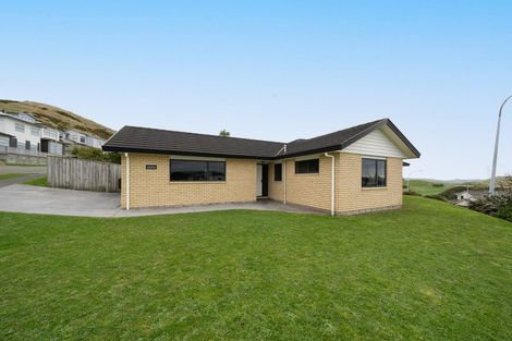 Photo of property in 2 Comber Place, Johnsonville, Wellington, 6037
