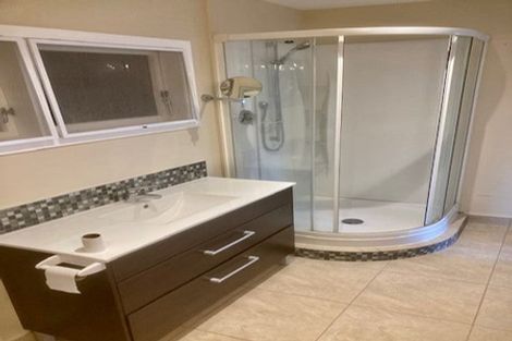 Photo of property in 8b Fiesta Grove, Raumati Beach, Paraparaumu, 5032