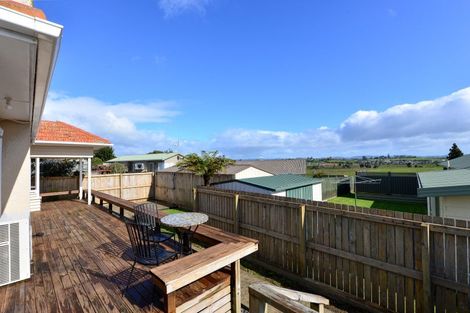 Photo of property in 14a Baverstock Road, Nawton, Hamilton, 3200