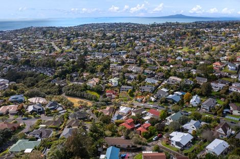 Photo of property in 64 Langana Avenue, Browns Bay, Auckland, 0630