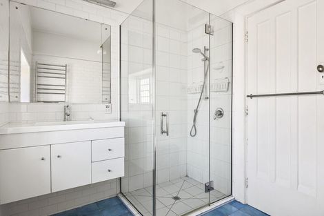 Photo of property in 43 Tomes Road, St Albans, Christchurch, 8052