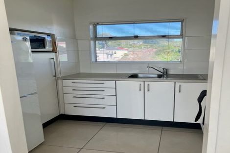 Photo of property in Beresford Apartments, 12/118u Russell Terrace, Berhampore, Wellington, 6023